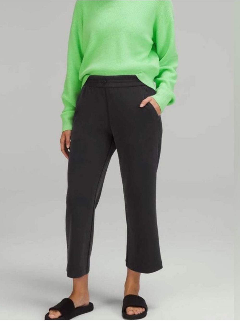 Lululemon Softstreme High-Rise Straight Leg Crop Black Size 4